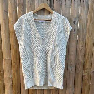 The Frankie Shop Cream Cable Knit V-Neck Sweater